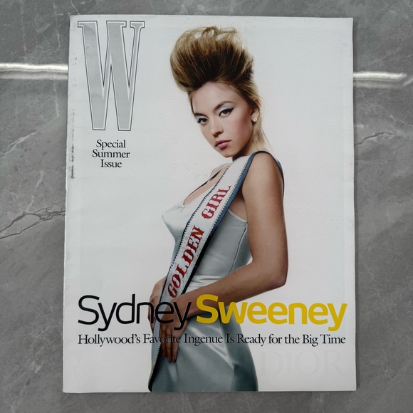 W 6 Magazine Bundle - Timothee Chalamet, Sydney Sweeney, Addison Rae - Picture 6 of 11
